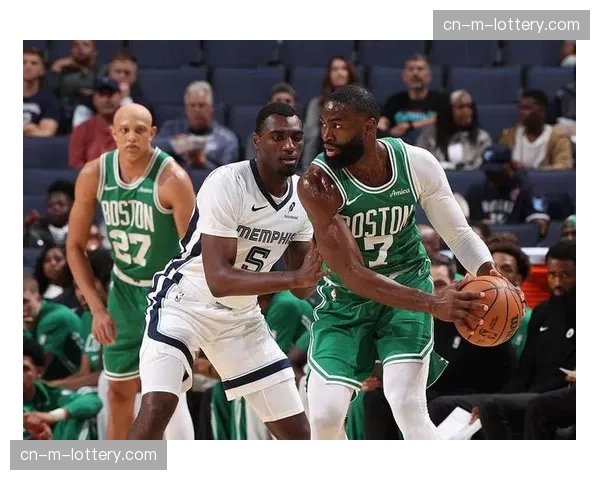 前瞻:明日勇士vs凯尔特人,总决赛重演,双方核心阵容健康齐整 前瞻:明日勇士vs凯尔特人,总决赛重演,双方核心阵容健康齐整